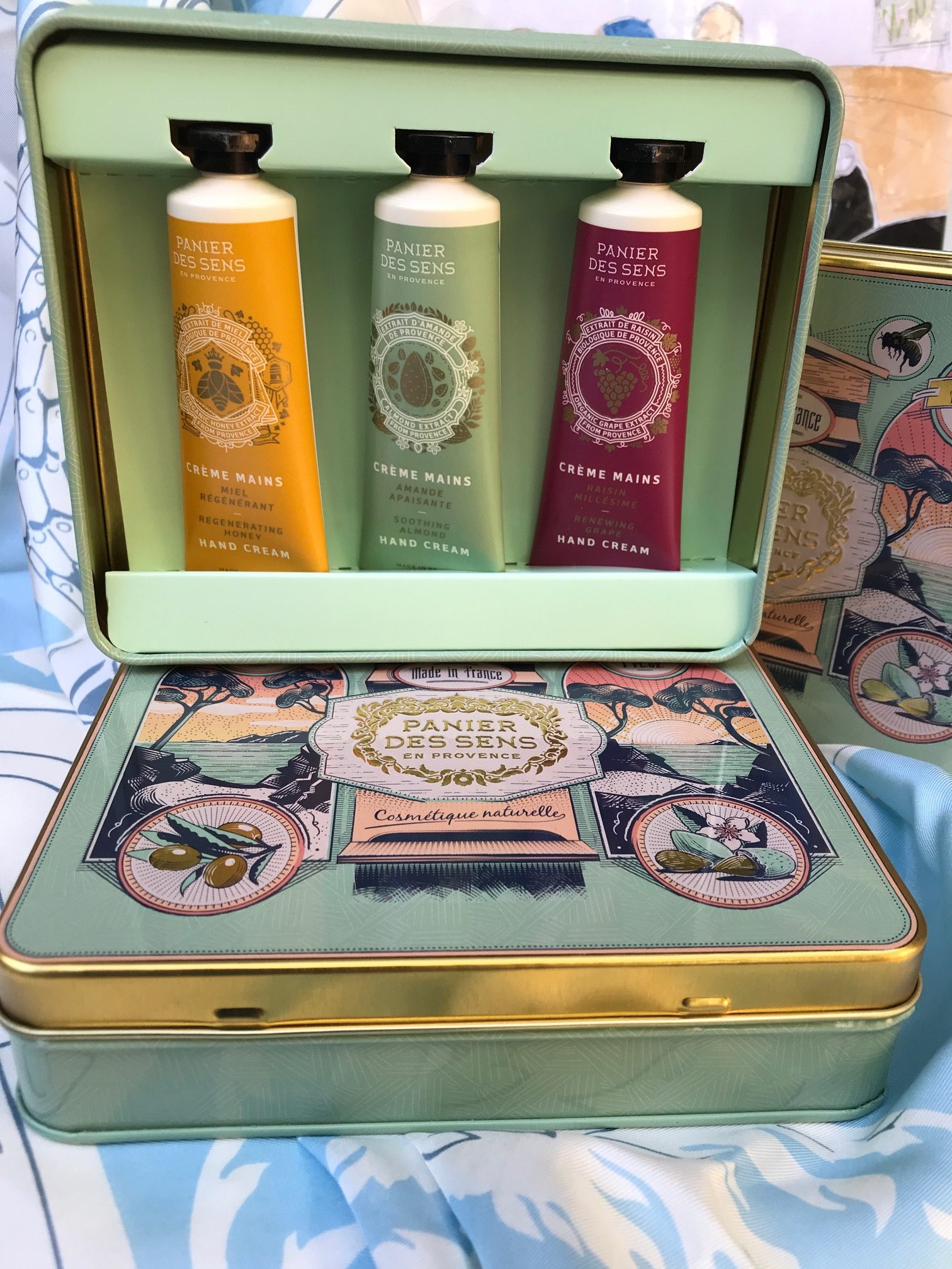 A vintage style gift tin with high quality shea butter blended hand creams: Honey, Almond and Grape £28